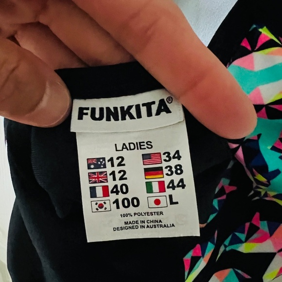 Funkita - Penguin Print, Ladies Single Strap Suit, US Size 34, Used 1 to 2 times - Picture 4 of 4